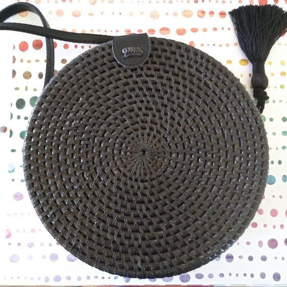 Lokatan Rattan Roundie Lotus Shoulder Bag - Picture 9 of 9